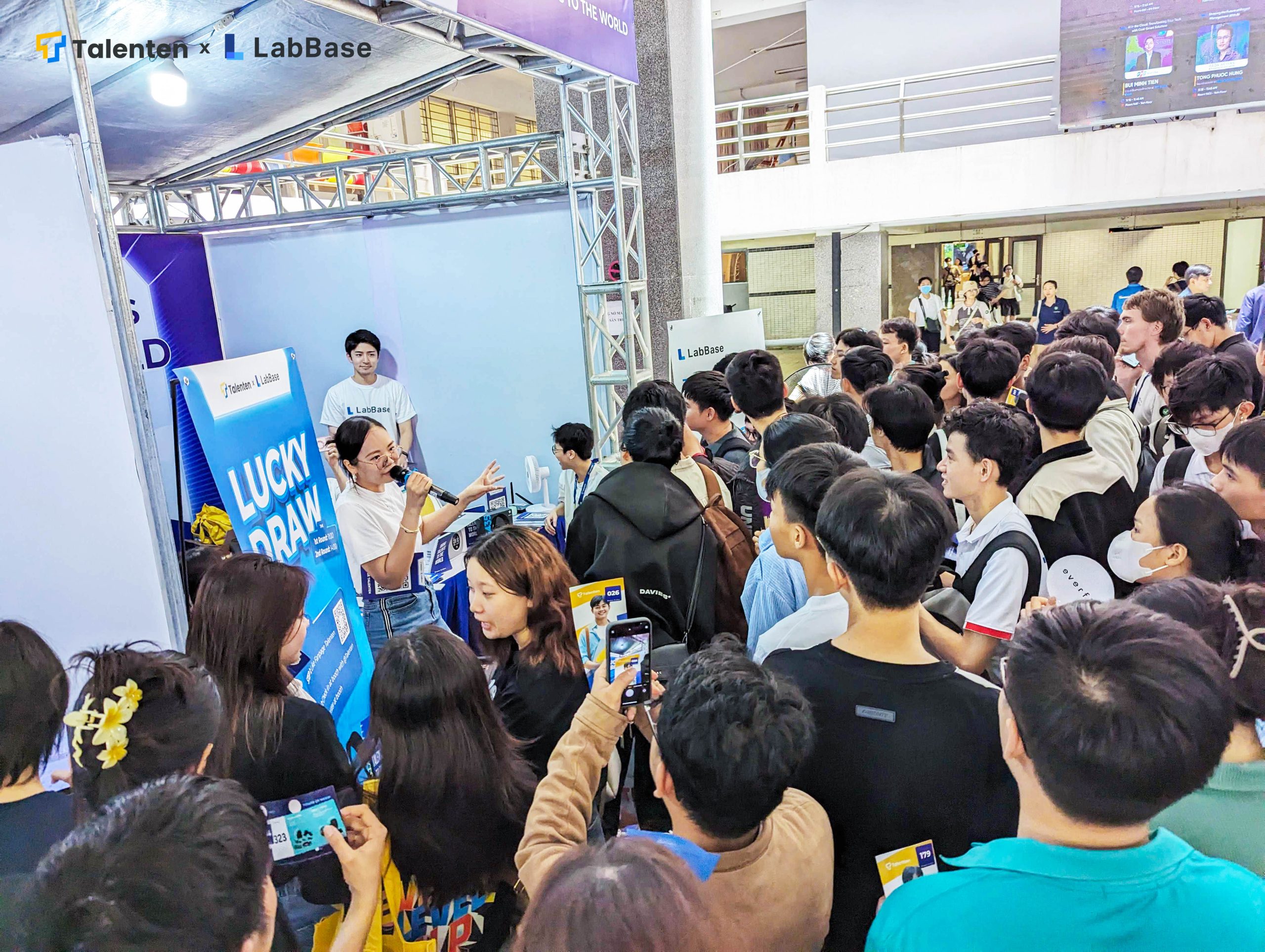 Excitement and joy activities at our booth Talenten and Labbase